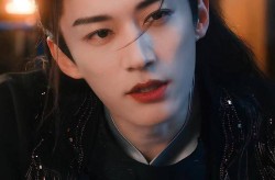 娱乐圈吃瓜纹身哥是谁长相“美艳”却不娘的四位男星堪比女明星的美貌！