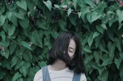 女生小清新头像唯美不露脸,静谧之美，映照心灵”